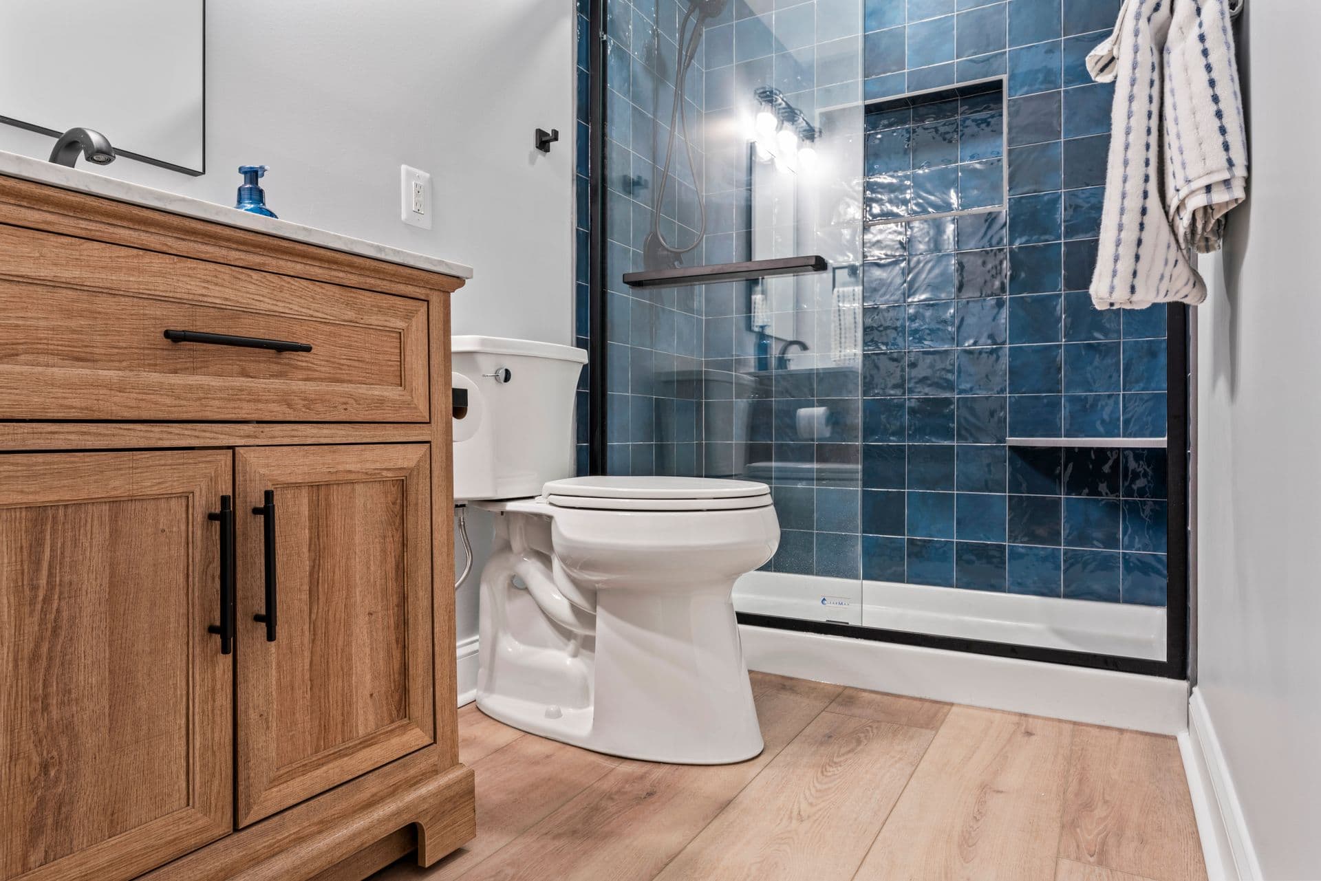 bathroom blue tile